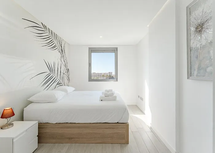 Apartament Ocean Garden Sunset View - Heated Pool *