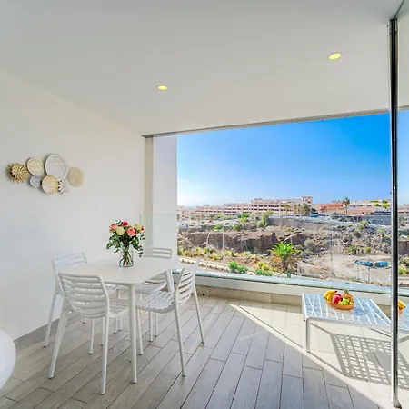 شقة Ocean Garden Sunset View - Heated Pool *
