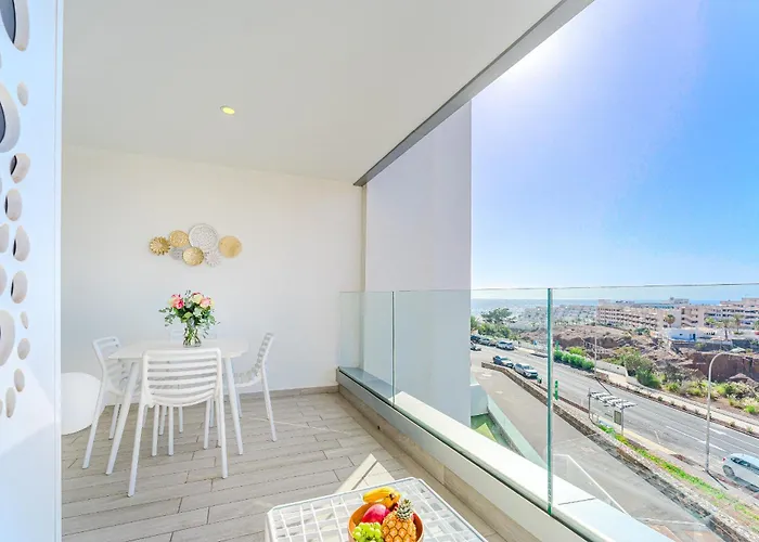 Ocean Garden Sunset View - Heated Pool Appartement